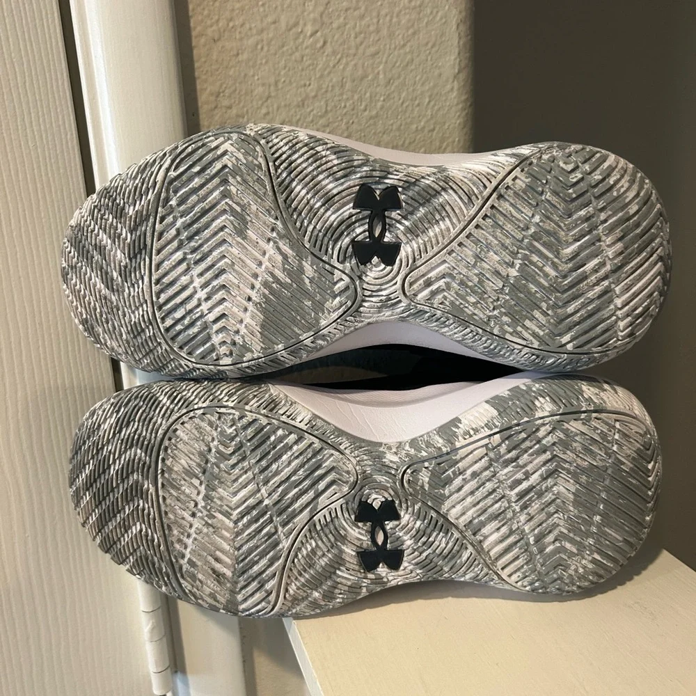 Under Armour Jet '21 Basketball Shoes 3024794-001 Size 6.5 Y Or Women’s Size 8. - Picture 8 of 9